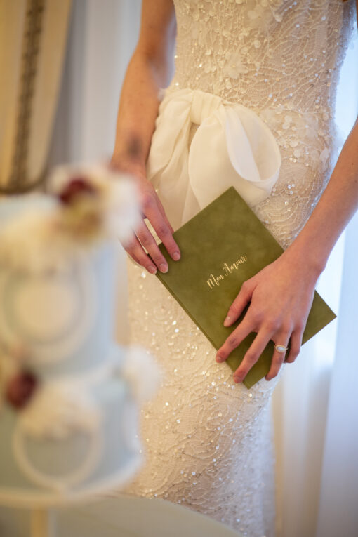 wedding-story-writer-vow-books-luxury-weddings